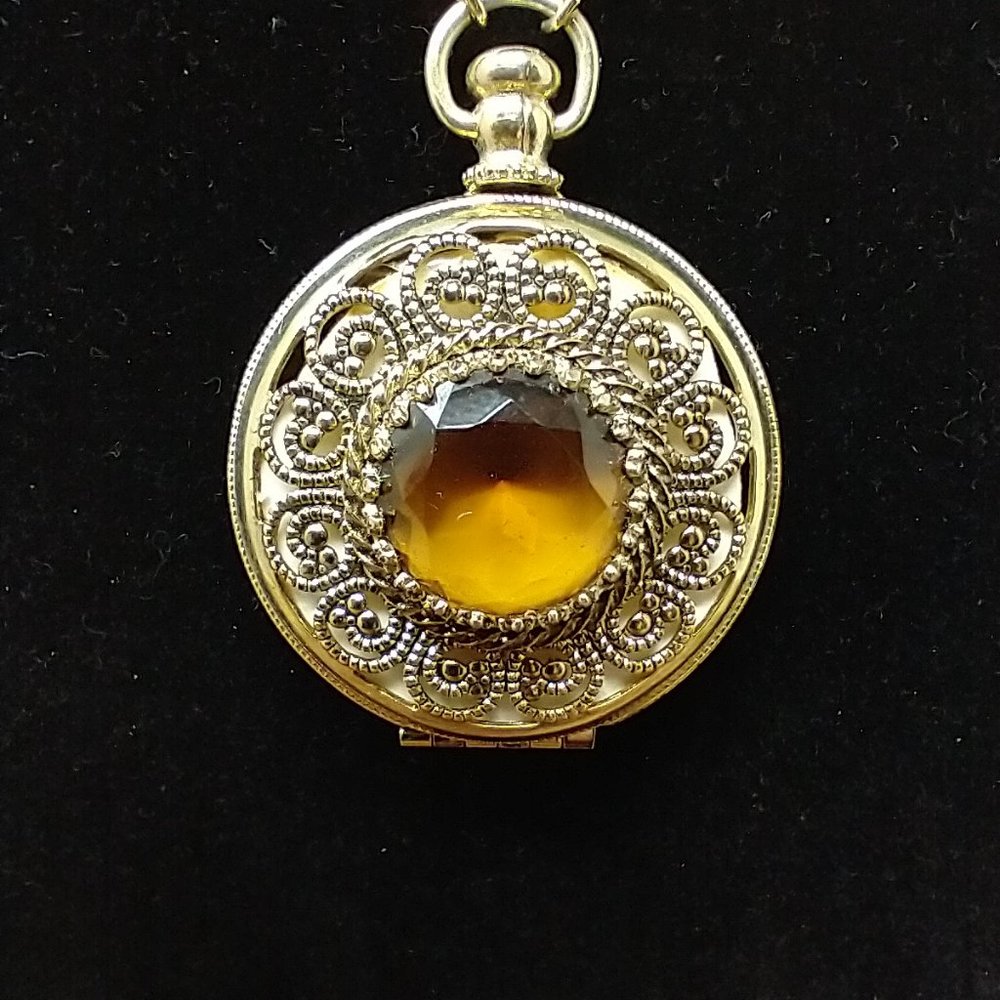 VINTAGE AVON FAUX TOPAZ LOCKET NECKLACE